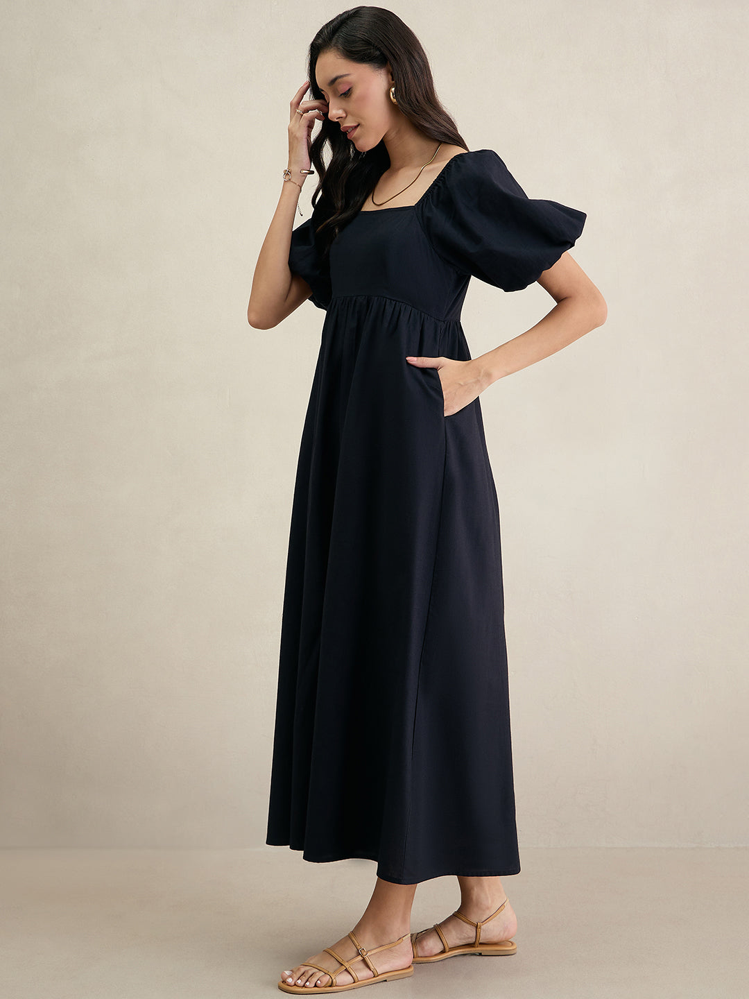 Black Cotton Puff Sleeves Maxi Dress