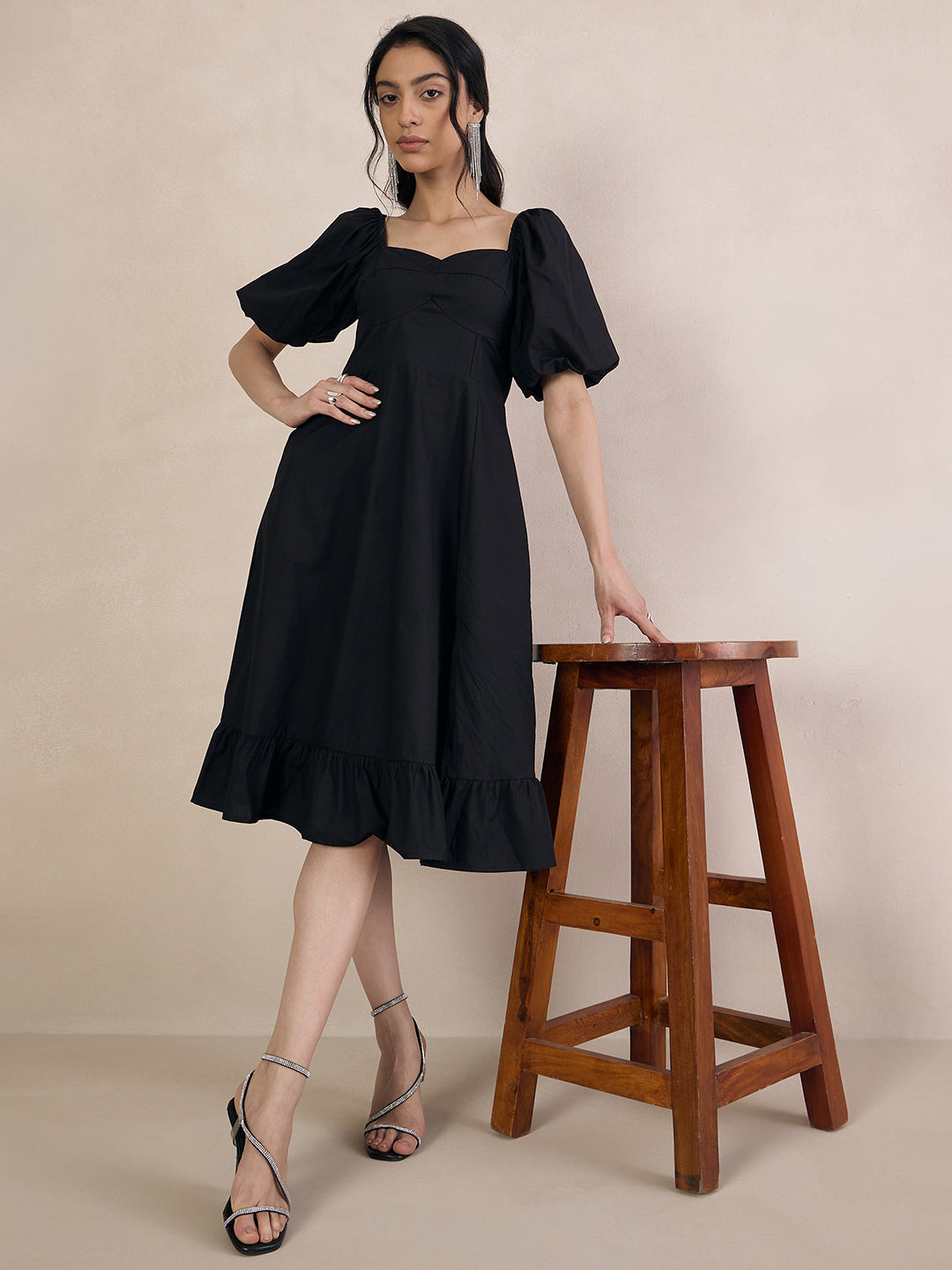 Black Poplin Sweetheart Neck Midi Dress