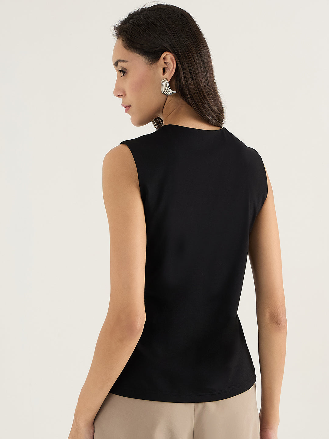 Black Square Neck Sleeveless Top