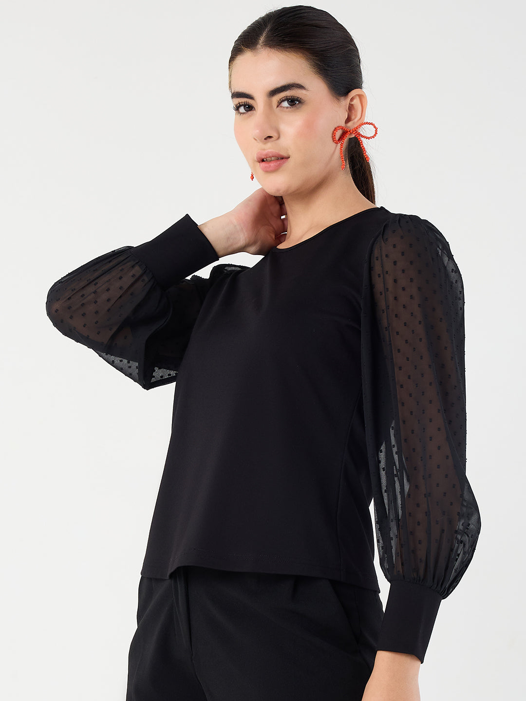 Black Round Neck Dobby Sleeves Top