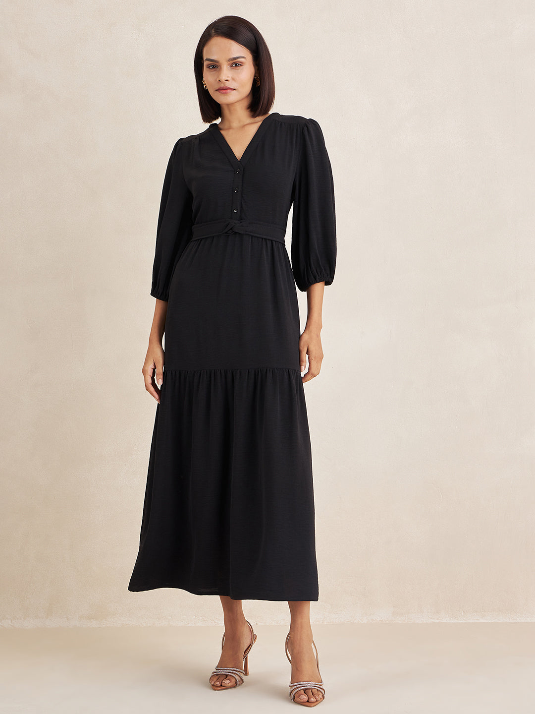 Black Solid Front Knot Detail Maxi Dress